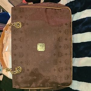 COPY - MCM LG BROWN TOTE..5TH PIC Circle  Authentic MCM